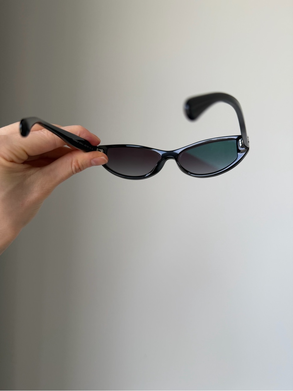 Chanel Cat-Eye 5415 sunglasses Lily-Rose Depp - Picture 5 of 14